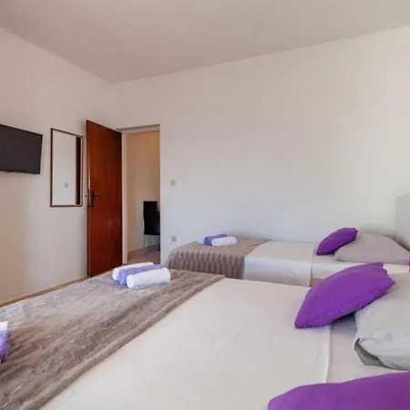 Lejlighed Nena St - One Bedroom With Balcony And Sea View A1 *