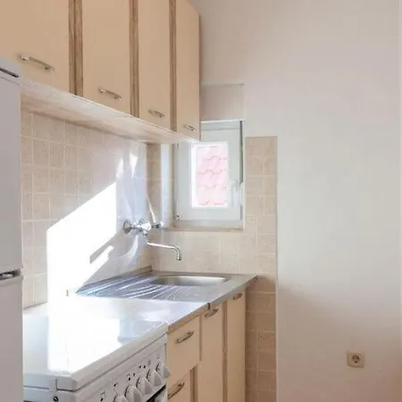 Nena St - One Bedroom With Balcony And Sea View A1 * Pisak