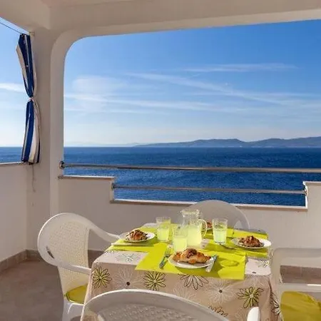Lejlighed Nena St - One Bedroom With Balcony And Sea View A1 *