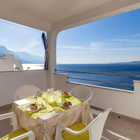 Nena St - One Bedroom With Balcony And Sea View A1 *